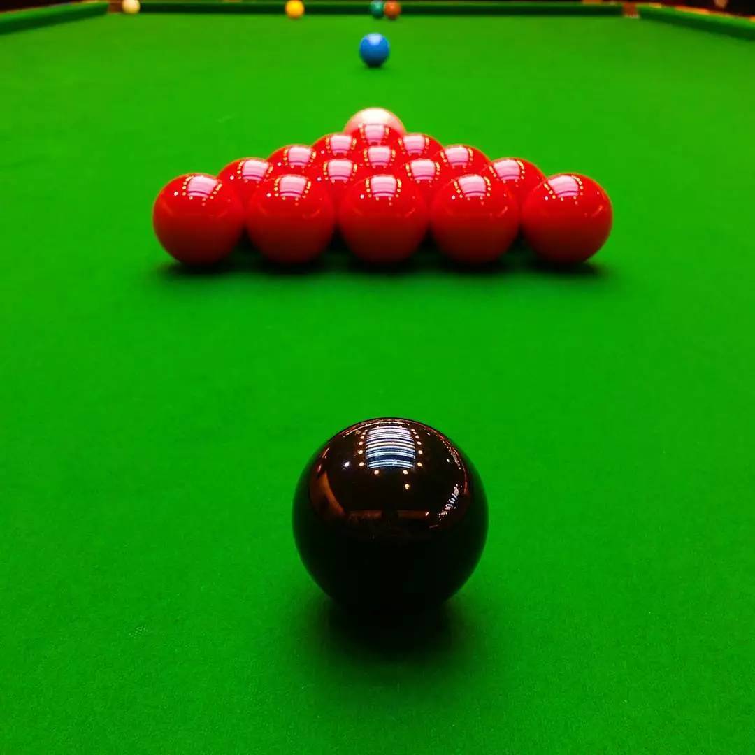 2023斯諾克上海大師賽 盧卡·布雷切爾VS羅伯特·米爾金